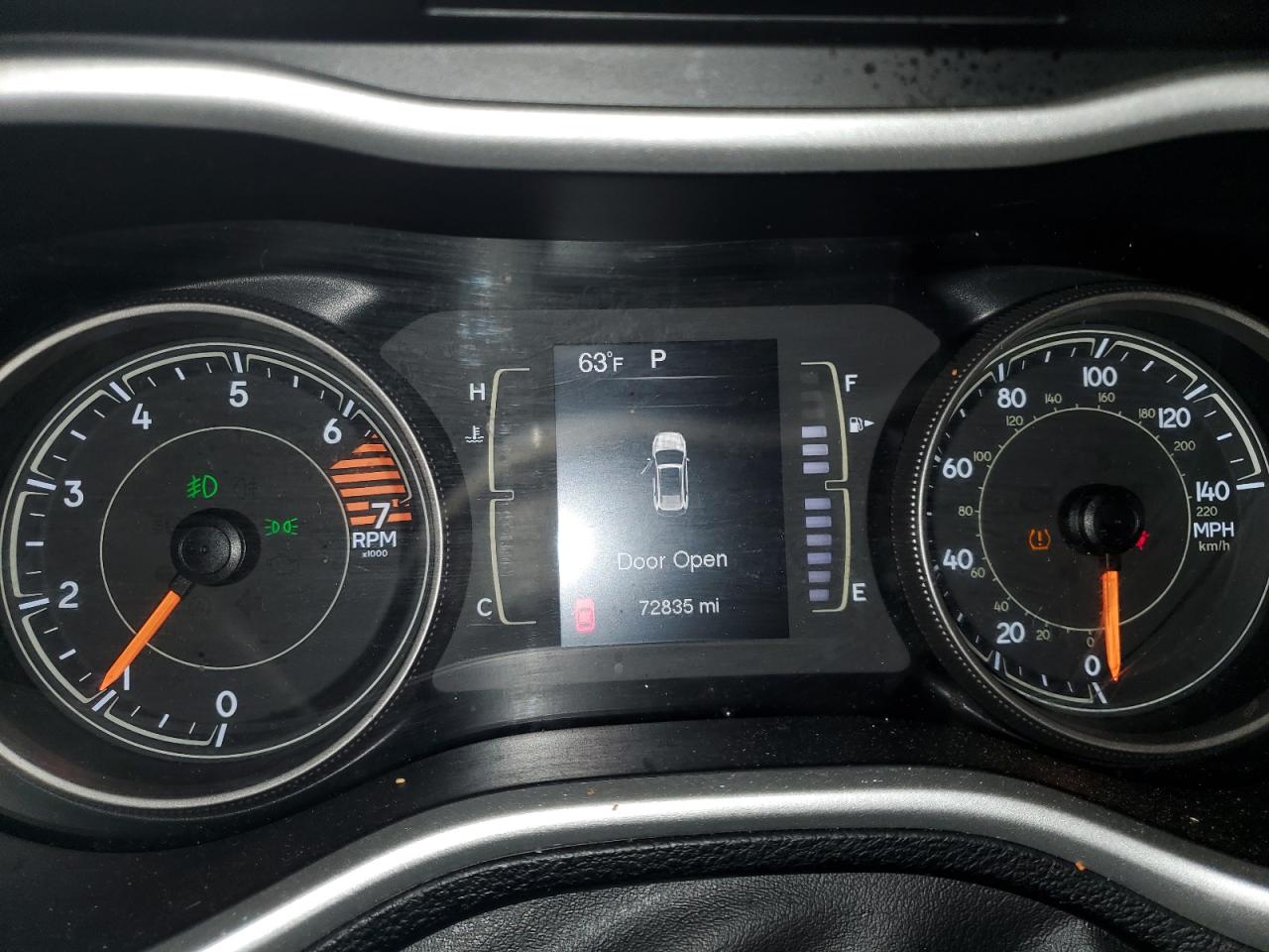 1C4PJLLB6JD573876 2018 Jeep Cherokee Latitude Plus