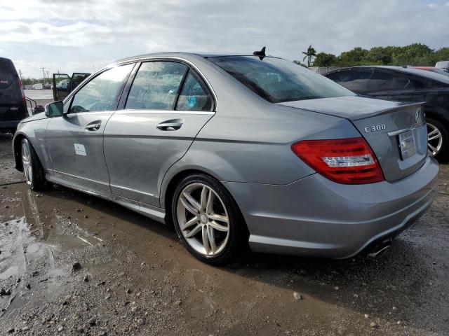 VIN WDDGF8AB4EA939364 2014 Mercedes-Benz C-Class, 3... no.2