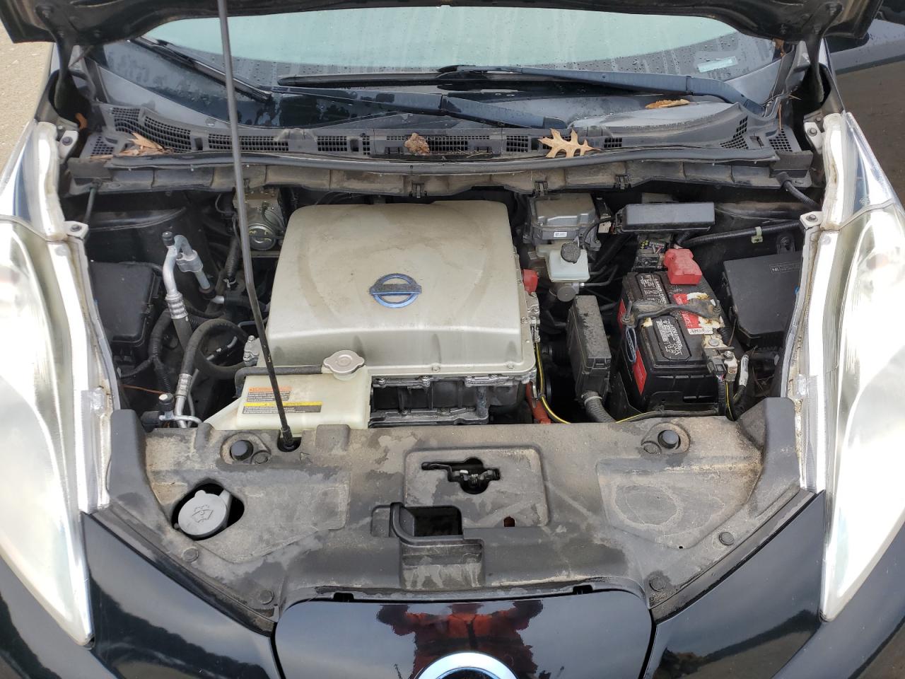 1N4AZ0CP6FC307981 2015 Nissan Leaf S