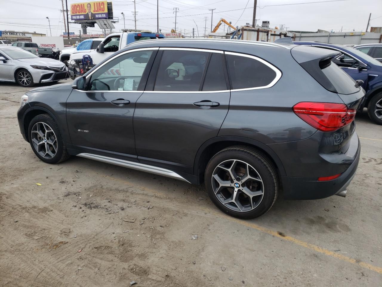 WBXHU7C39J5H43241 2018 BMW X1 Sdrive28I