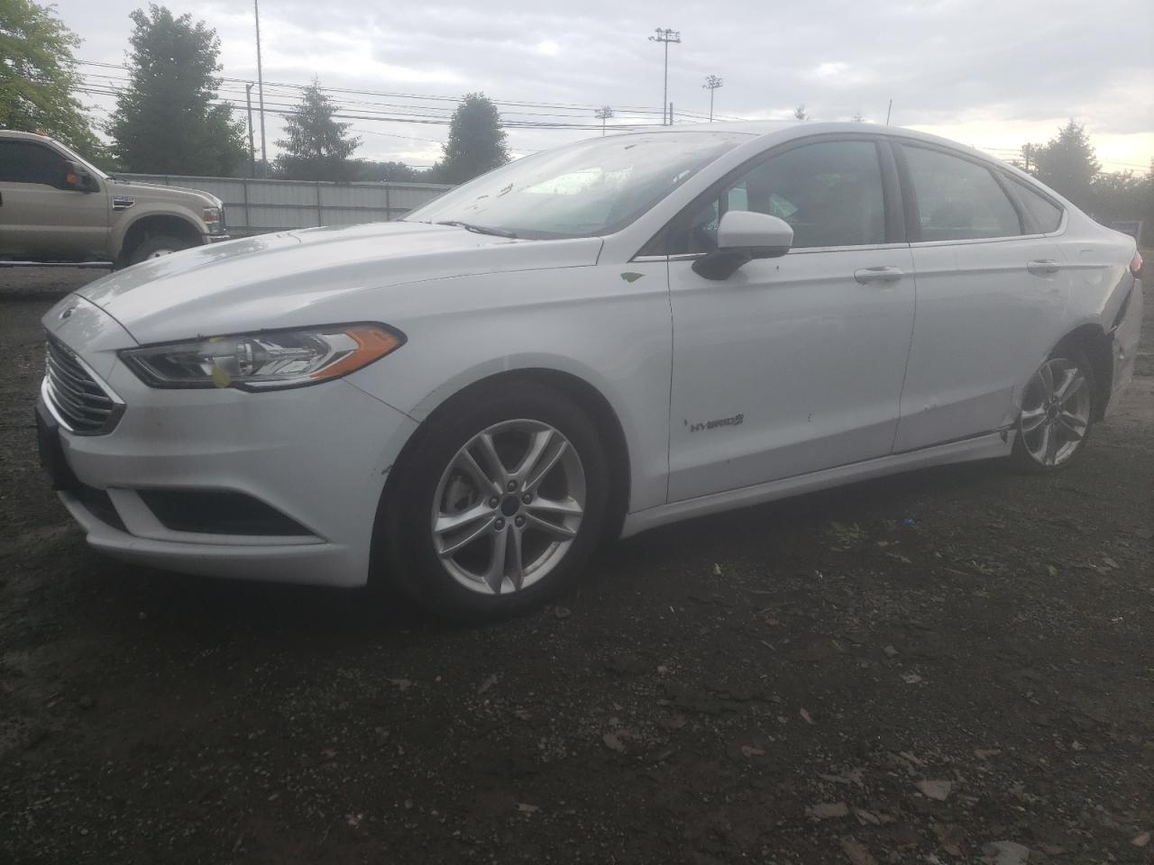 2018 Ford Fusion S Hybrid vin: 3FA6P0UU7JR100395