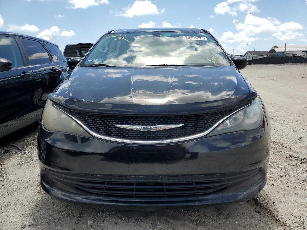 2017 Chrysler Pacifica Lx vin: 2C4RC1CG6HR739162