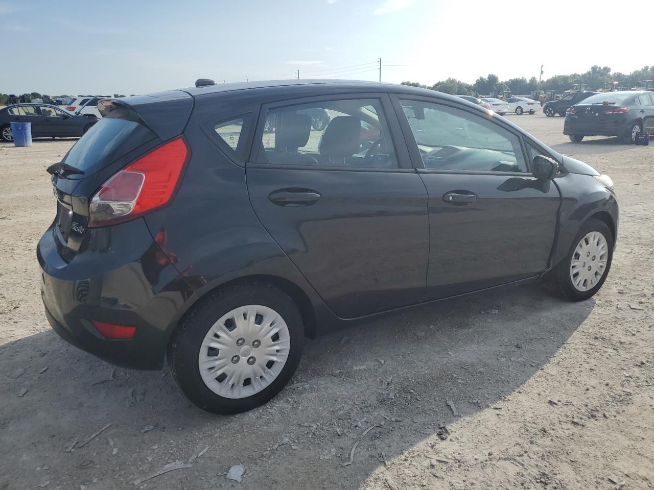 2015 Ford Fiesta S vin: 3FADP4TJ3FM157719