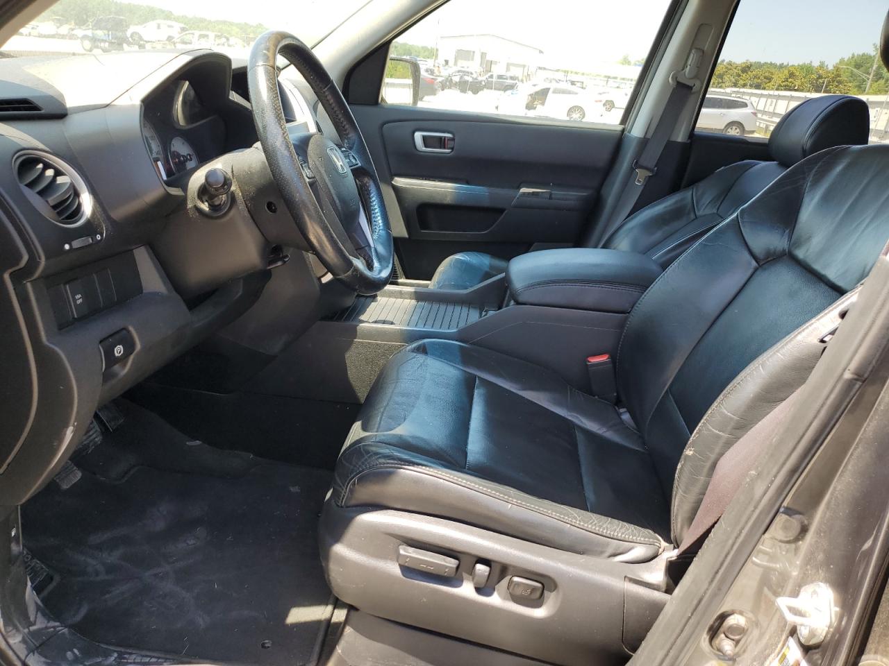 5FNYF3H58BB024831 2011 Honda Pilot Exl