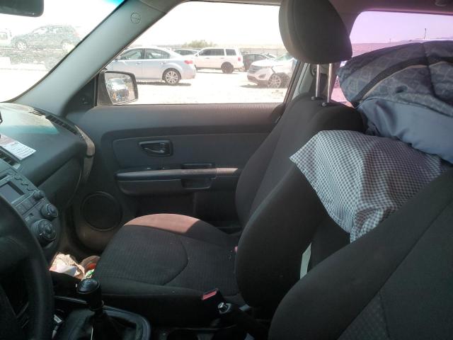 2011 Kia Soul VIN: KNDJT2A17B7303060 Lot: 61093834