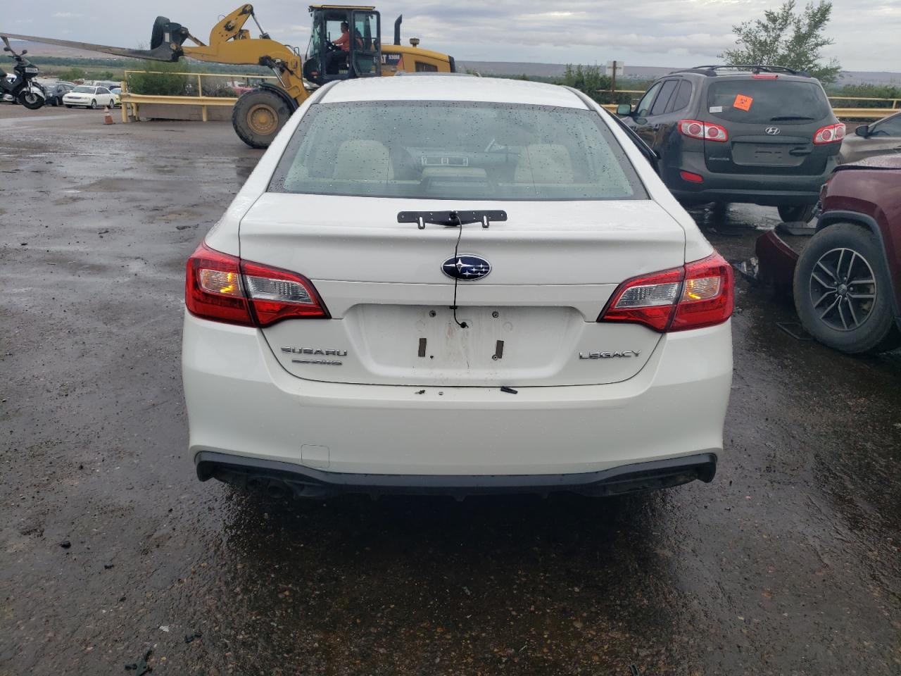 4S3BNAB65J3016910 2018 Subaru Legacy 2.5I
