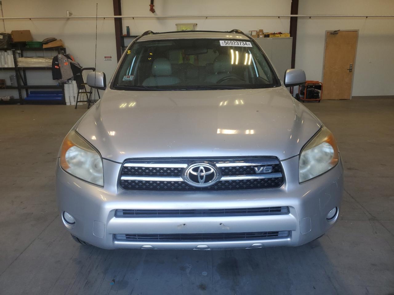 JTMBK31V065000316 2006 Toyota Rav4 Limited