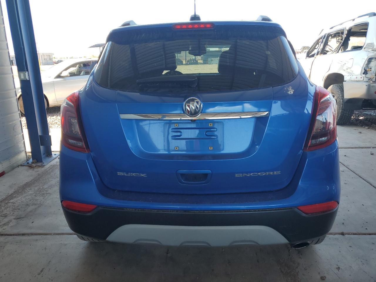 2018 Buick Encore Essence vin: KL4CJCSB6JB643933