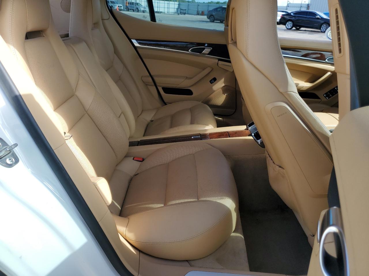 WP0AA2A7XCL010417 2012 Porsche Panamera 2