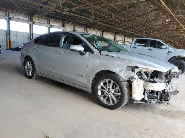 VIN 3FA6P0LU6KR204637 2019 Ford Fusion, SE no.4