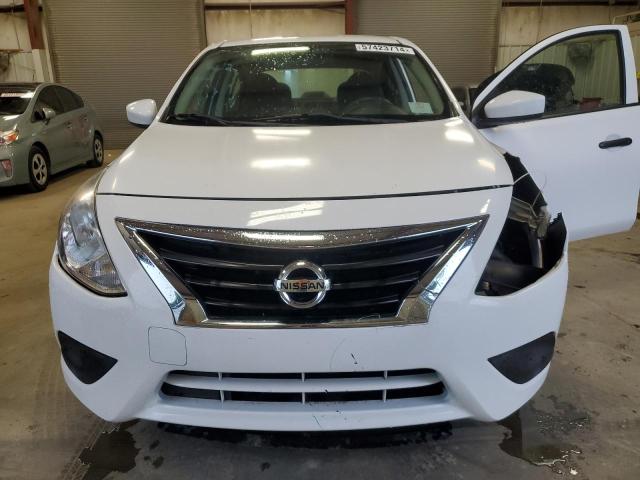 2017 Nissan Versa S VIN: 3N1CN7AP1HL811181 Lot: 57423714