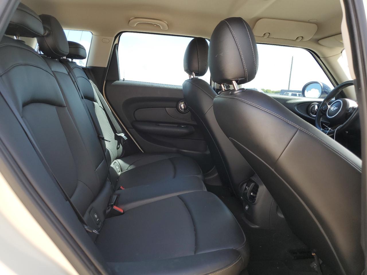 WMWLN5C5XH2E32923 2017 Mini Cooper Clubman