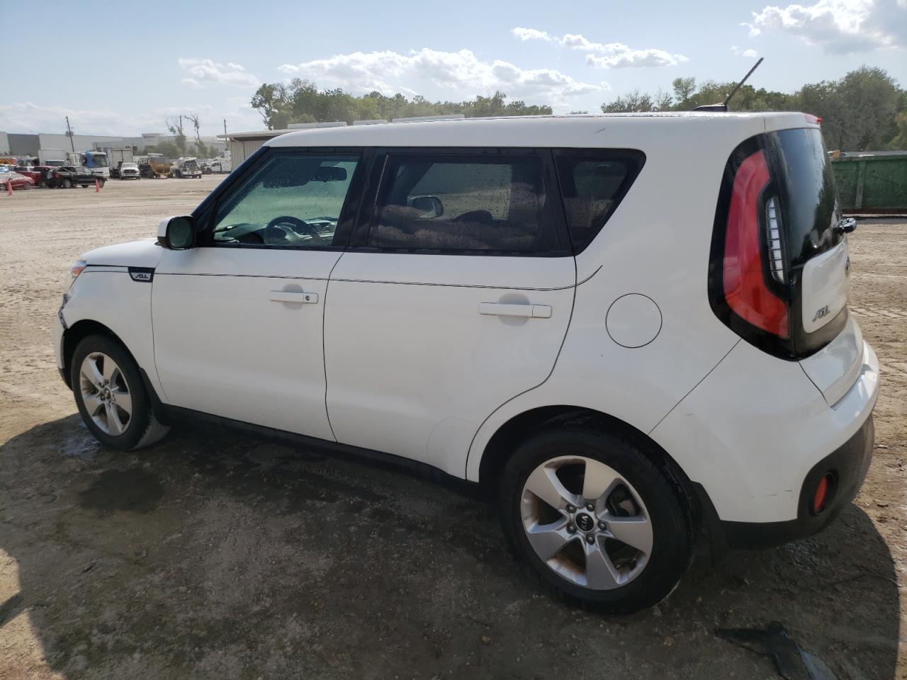 KNDJN2A21H7457422 2017 Kia Soul