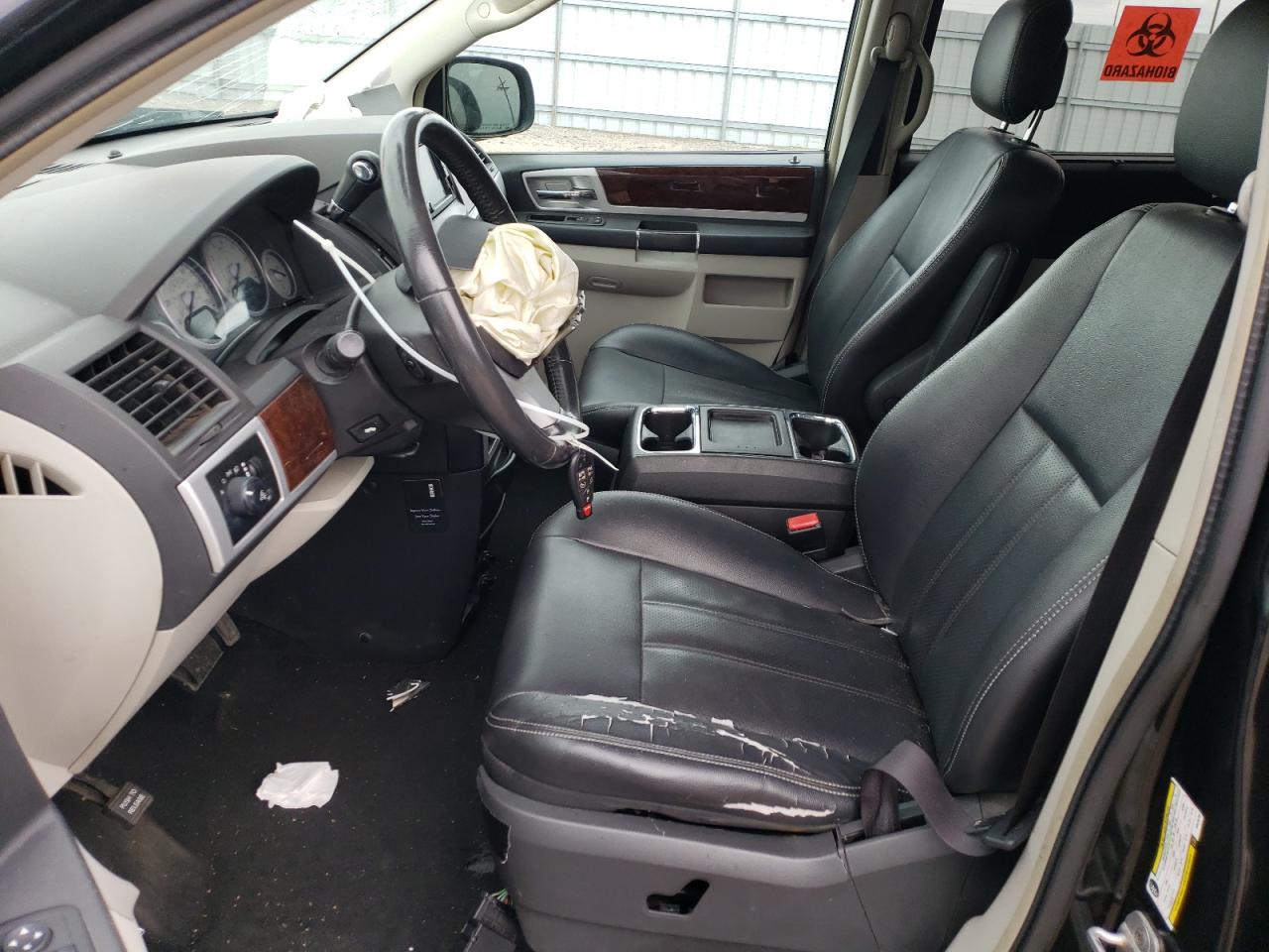 2A4RR8DX4AR436189 2010 Chrysler Town & Country Touring Plus