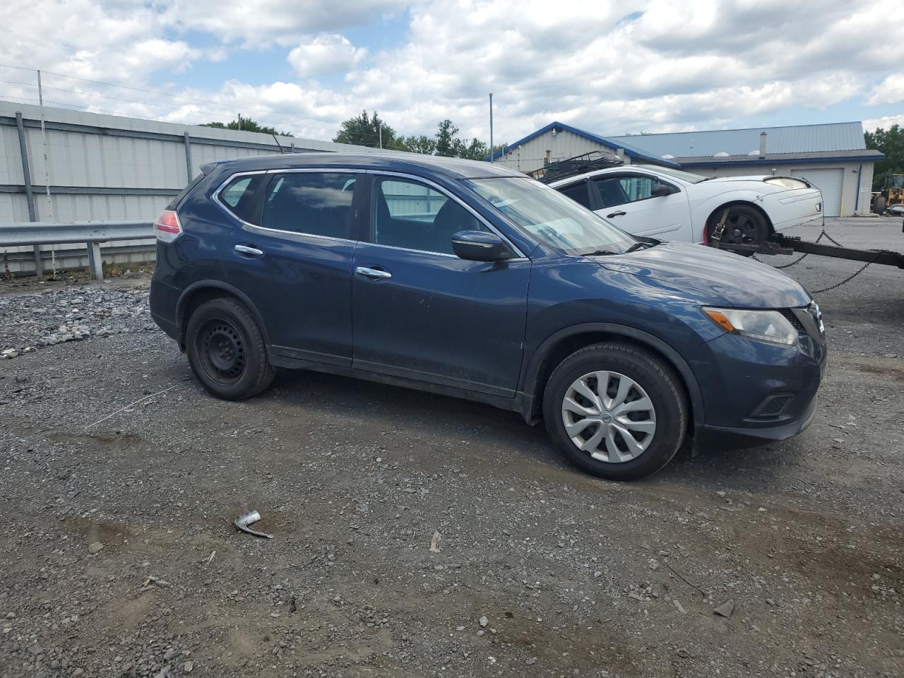 2015 Nissan Rogue S vin: KNMAT2MV7FP539602