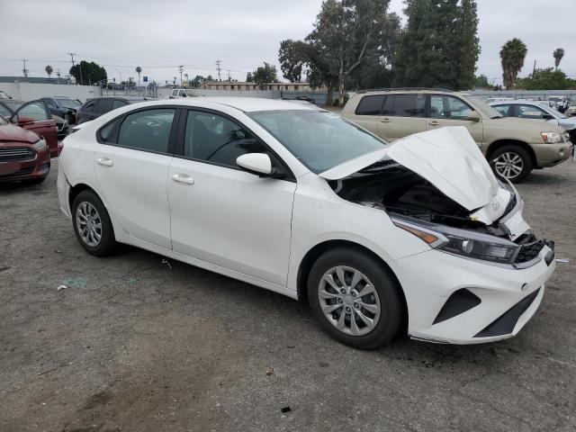 3KPF24AD5NE447967 Kia Forte FE 4