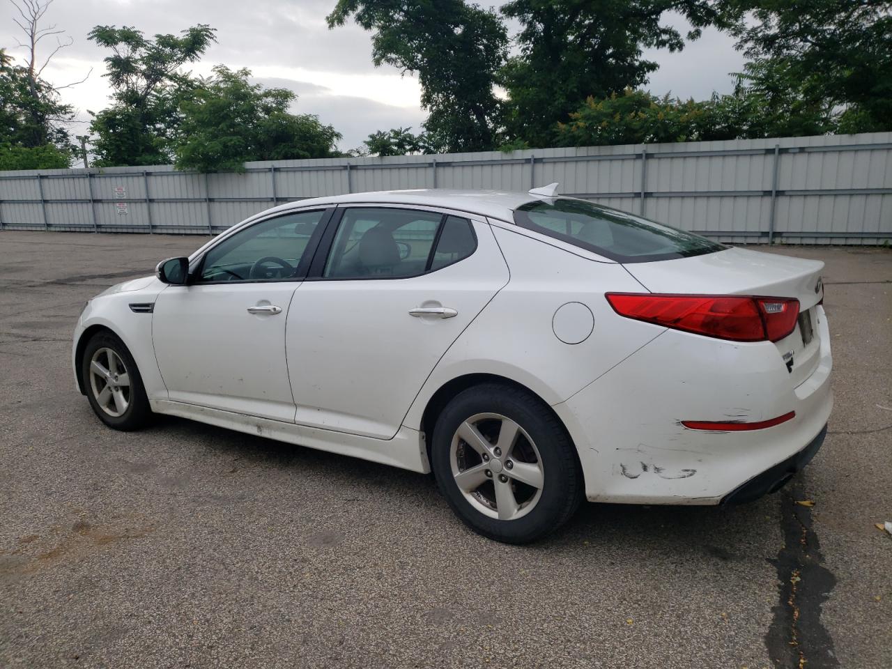 KNAGM4A70F5649800 2015 Kia Optima Lx