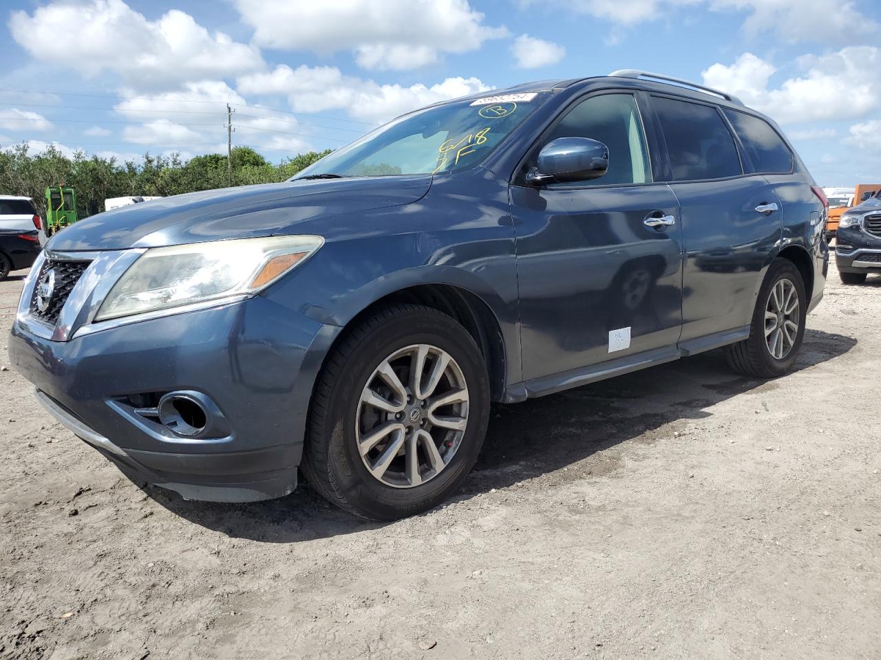 2016 Nissan Pathfinder S vin: 5N1AR2MN2GC633468