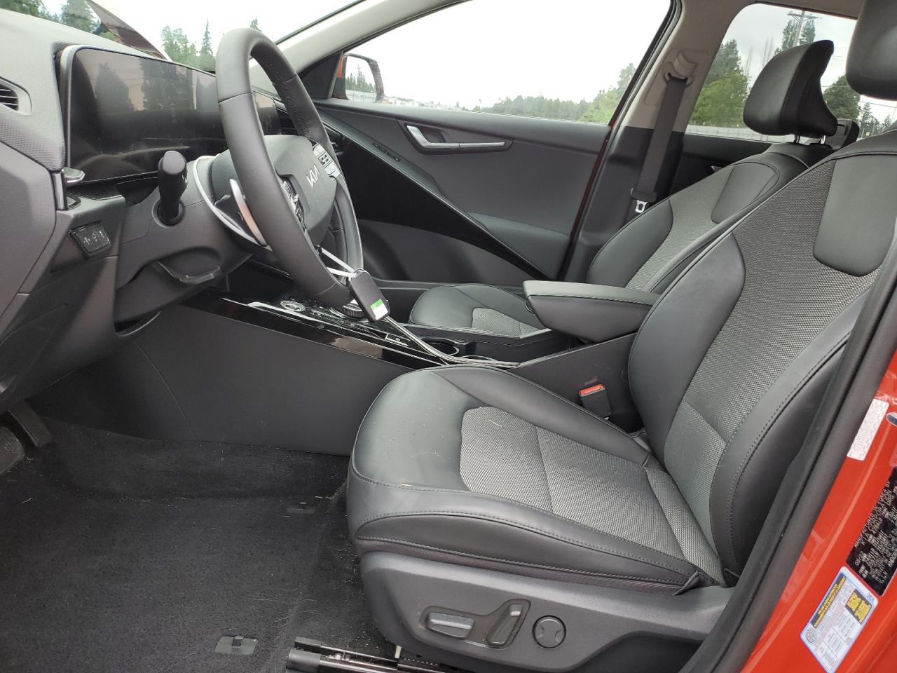 KNDCR3L10P5016575 2023 Kia Niro Wind