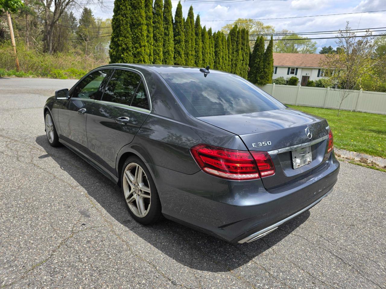 WDDHF8JB2EA827084 2014 Mercedes-Benz E 350 4Matic