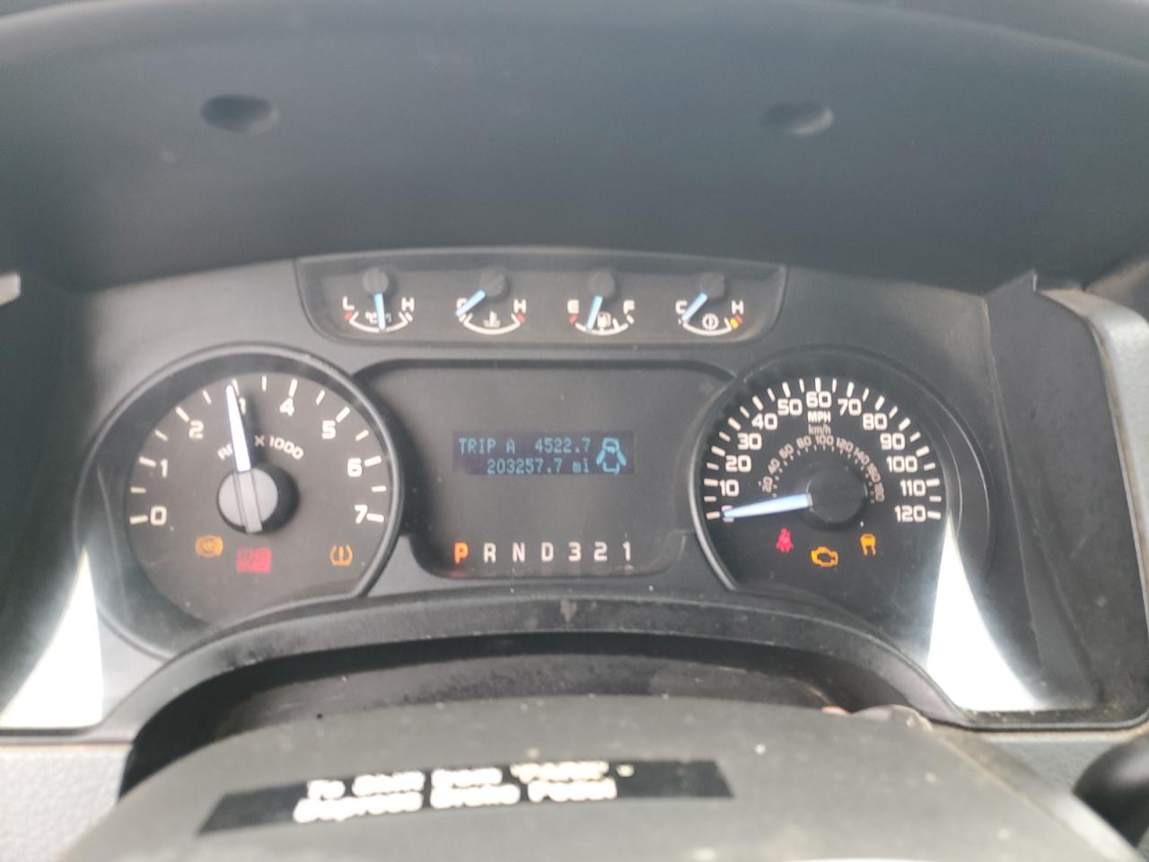 1FTNF1CF7BKD28601 2011 Ford F150