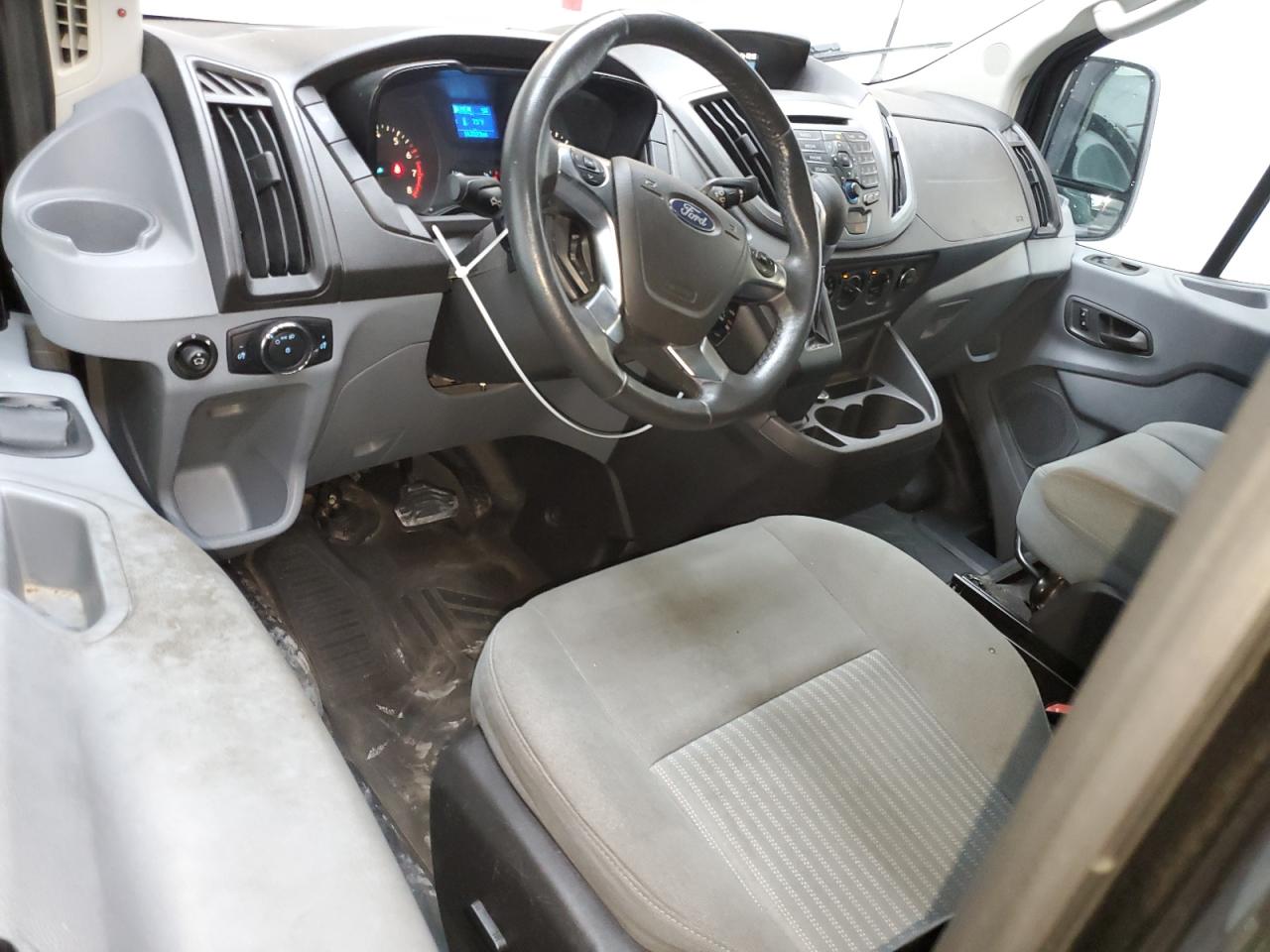 1FTYE1YM2FKA21592 2015 Ford Transit T-150