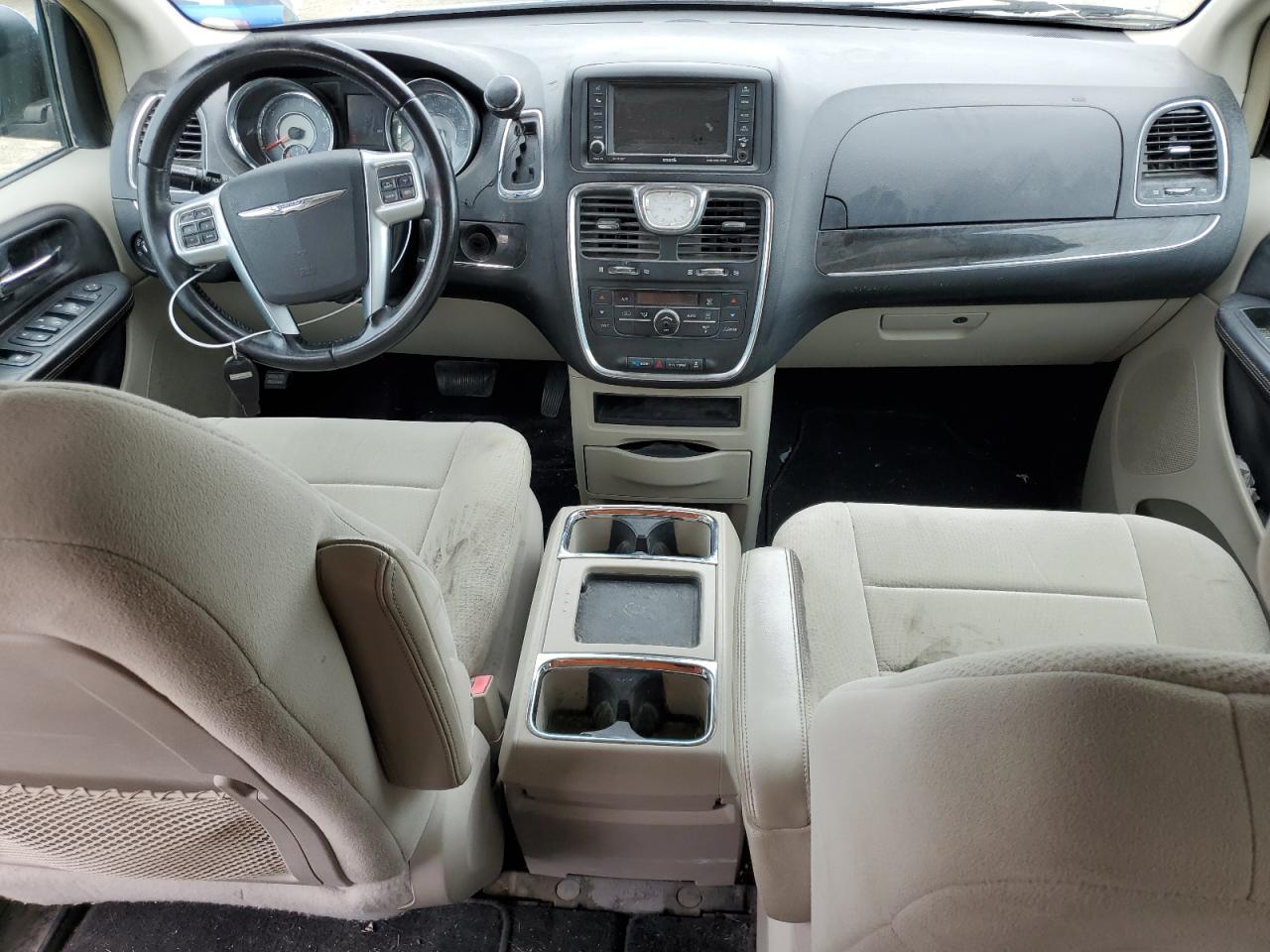 2C4RC1BG2DR631830 2013 Chrysler Town & Country Touring