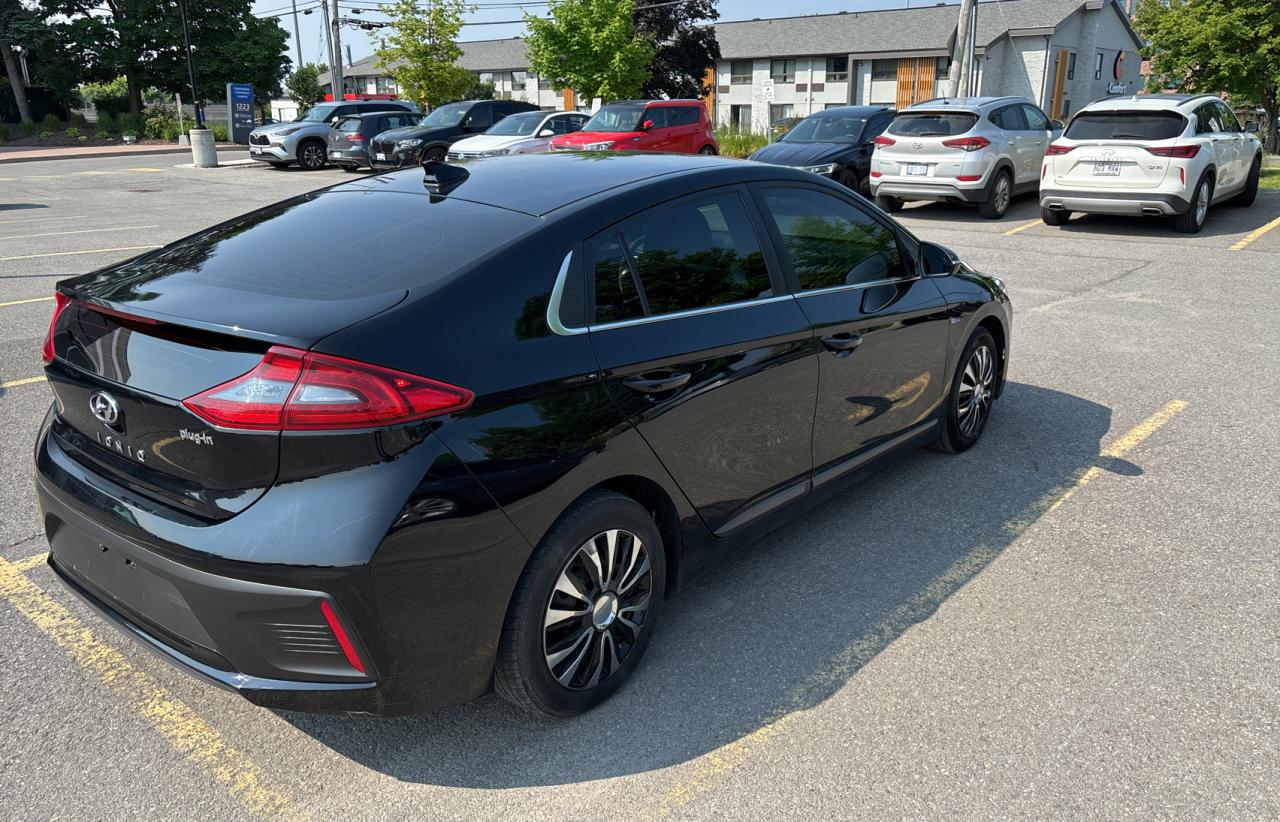 2018 Hyundai Ioniq vin: KMHC65LD6JU061964