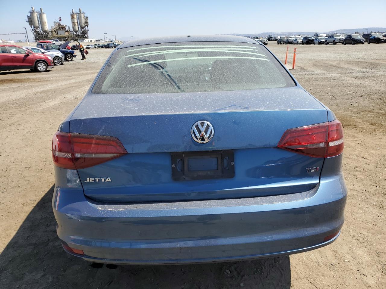 2018 Volkswagen Jetta S vin: 3VW2B7AJ7JM257168