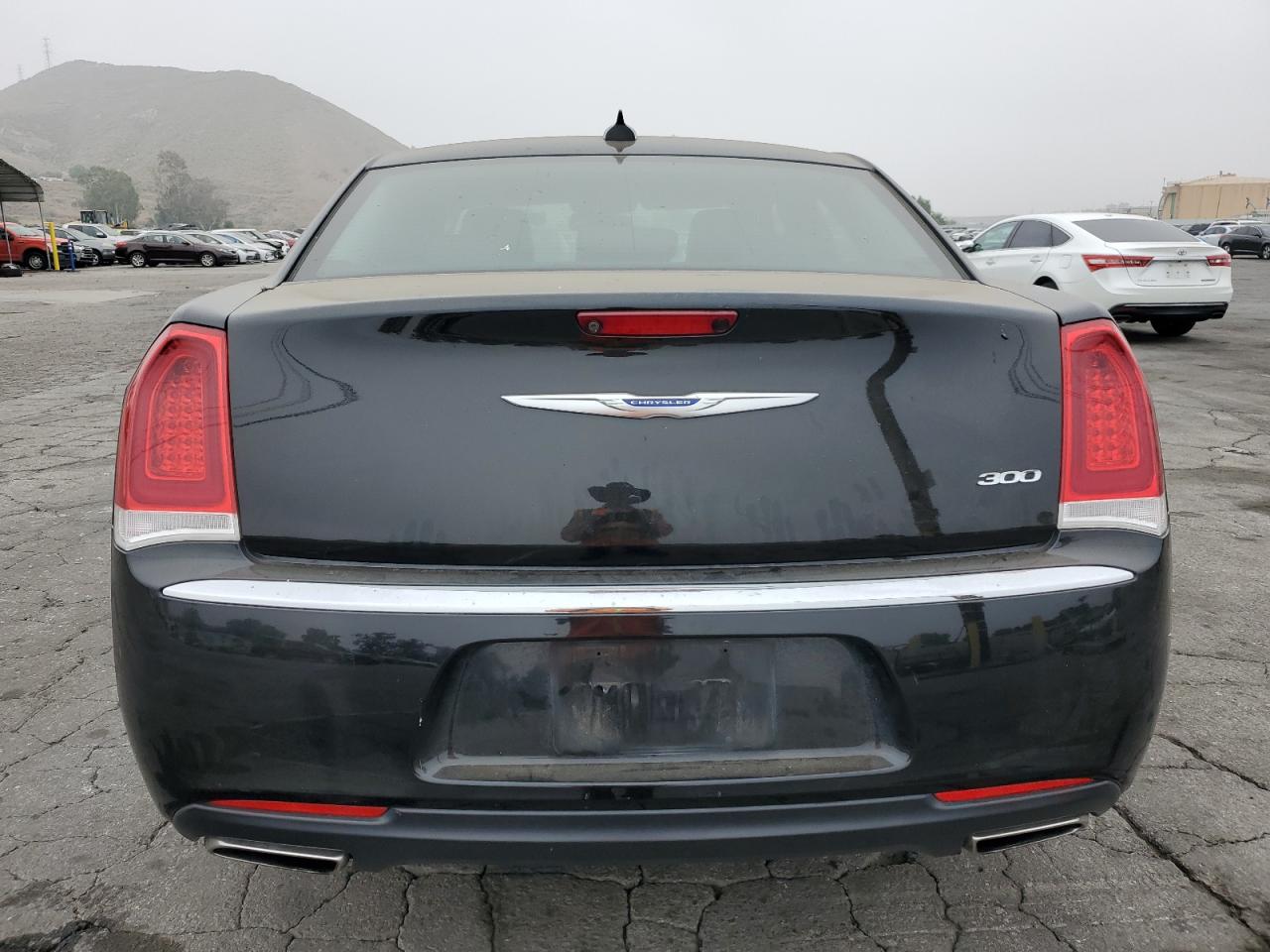 2C3CCAEG1KH693521 2019 Chrysler 300 Limited