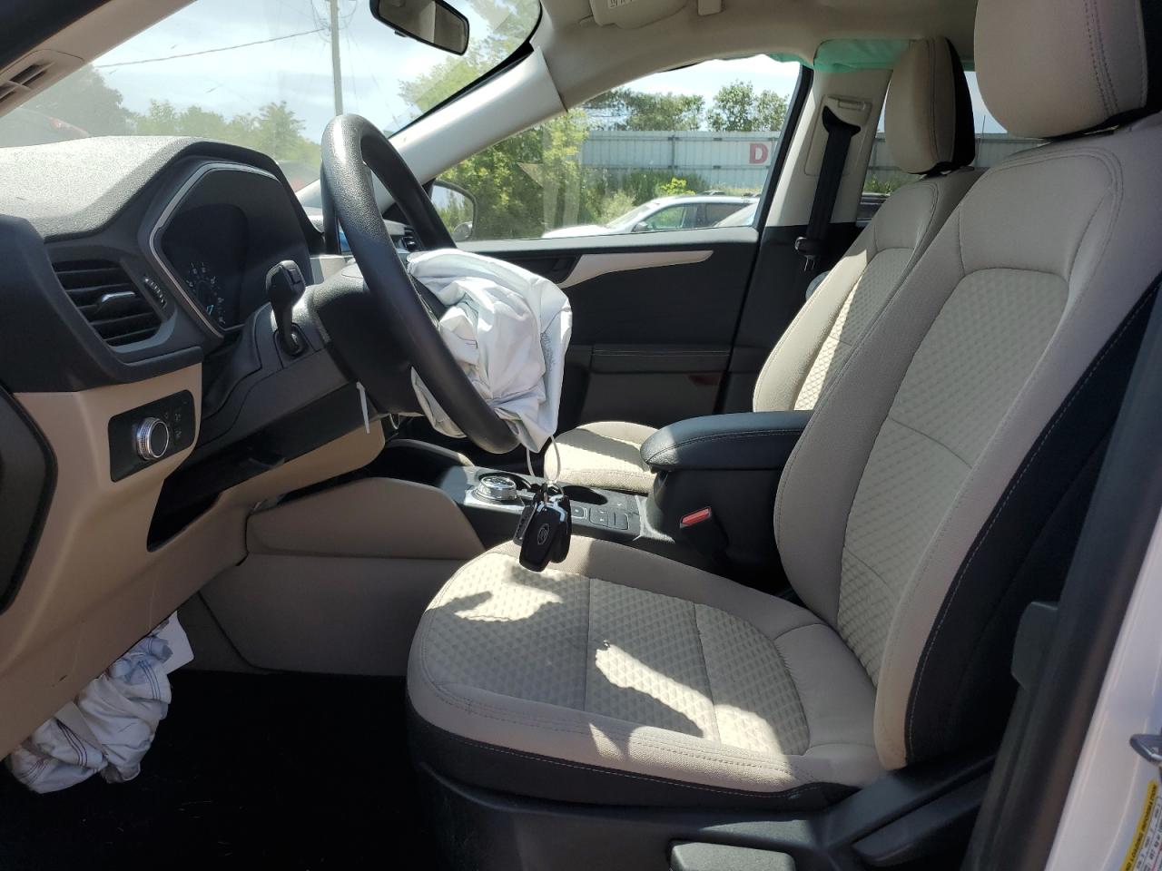 1FMCU9G64NUB55565 2022 Ford Escape Se