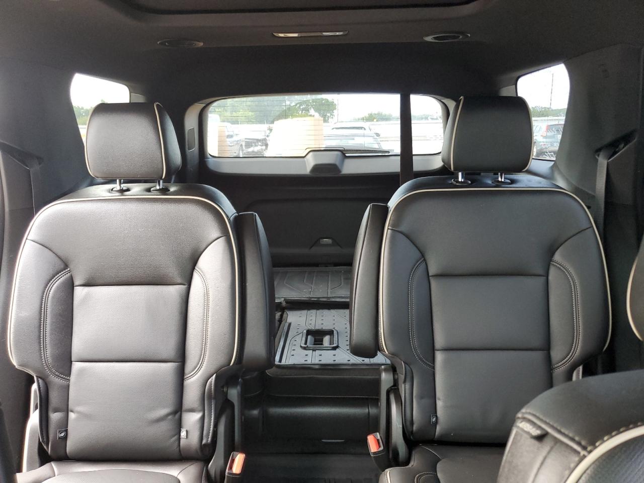 1GNERKKW8NJ120274 2022 Chevrolet Traverse Premier