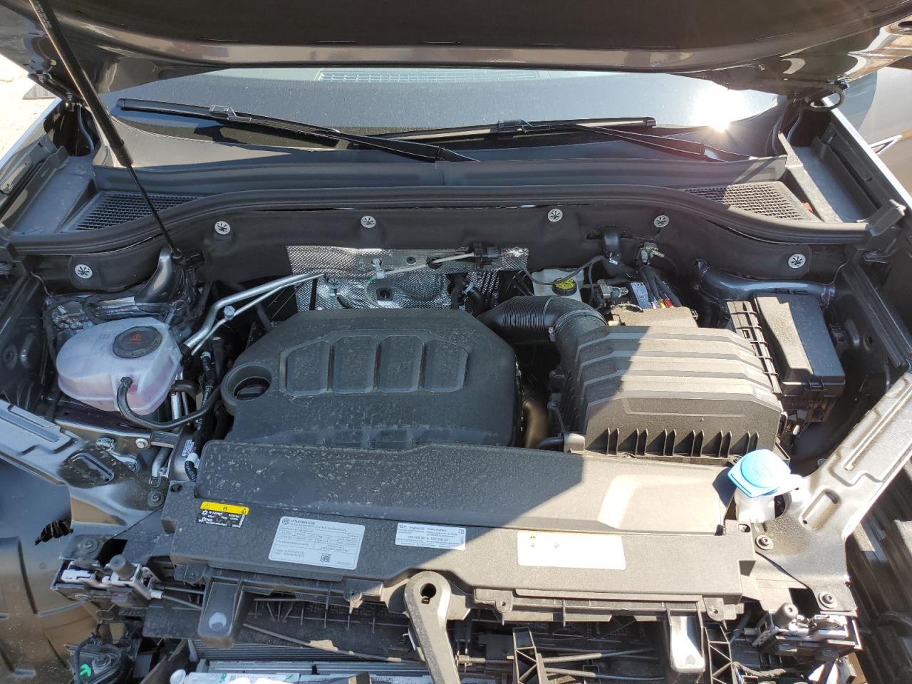 1V2AE2CA2RC234768 2024 Volkswagen Atlas Cross Sport Sel R-Line