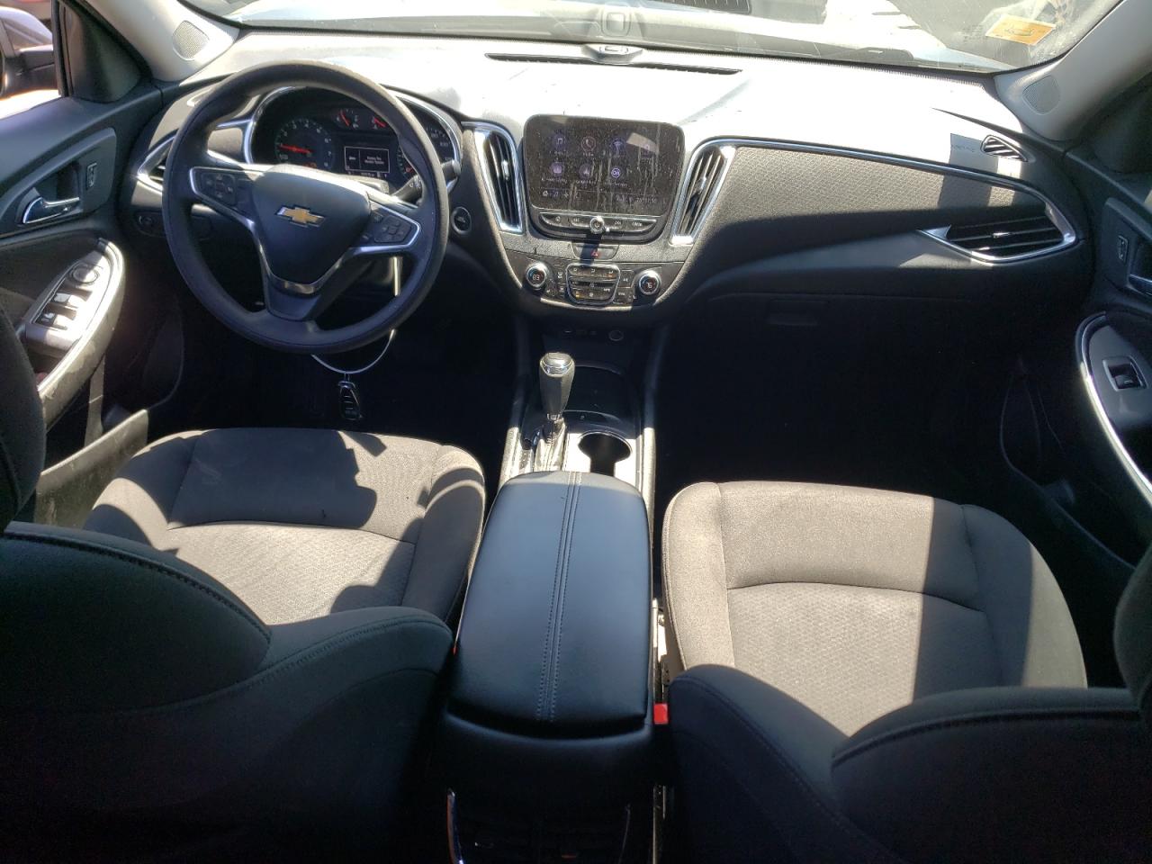 1G1ZD5ST5KF159122 2019 Chevrolet Malibu Lt