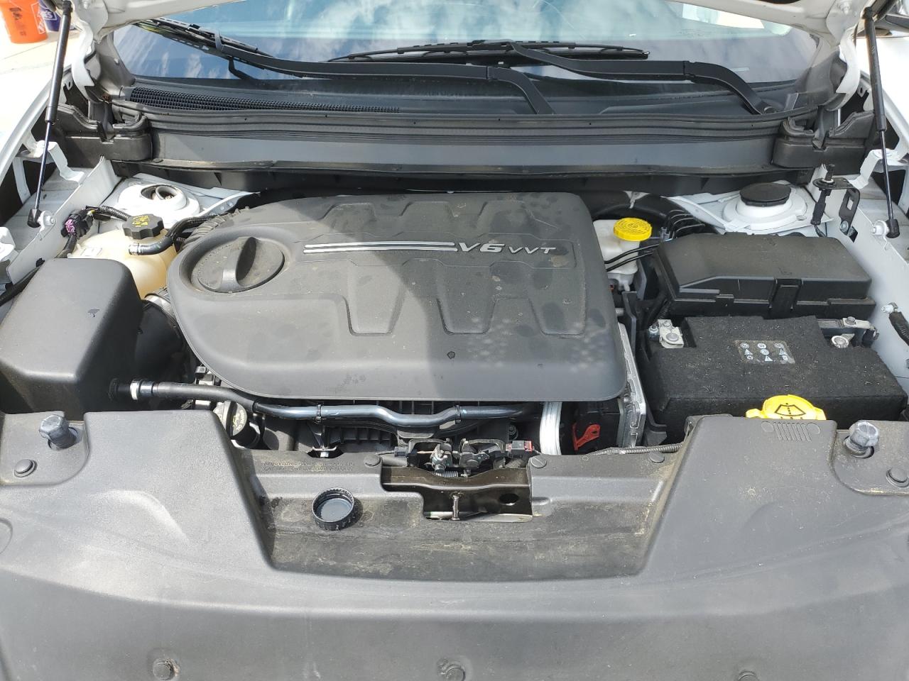 1C4PJMJX9JD572208 2018 Jeep Cherokee Overland