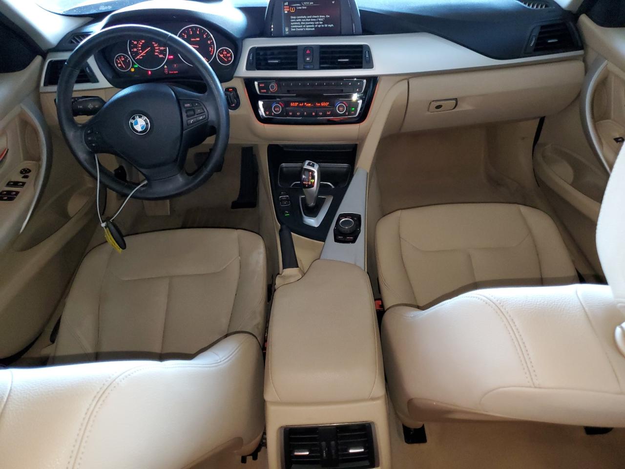 WBA8E1G56GNT99518 2016 BMW 320 I