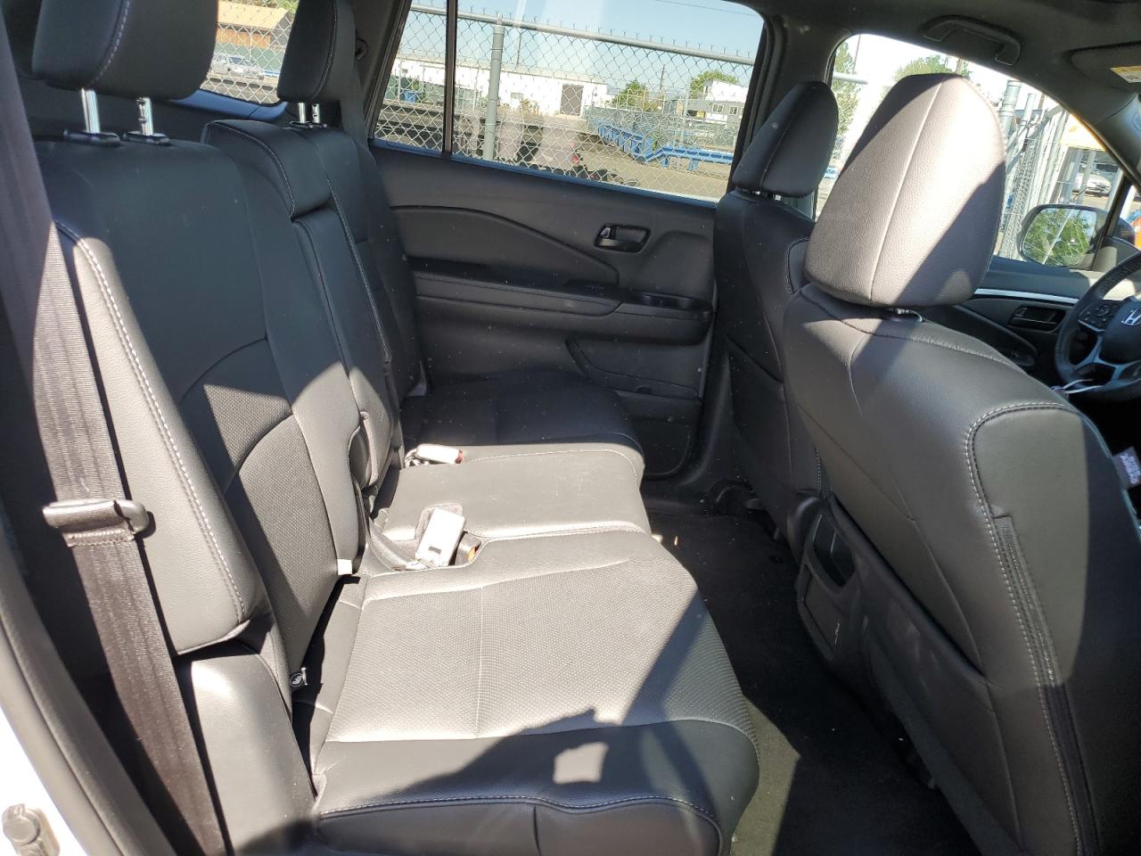 5FNYF8H55NB021404 2022 Honda Passport Exl