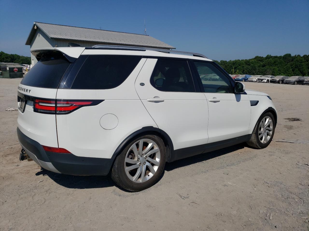 2017 Land Rover Discovery Hse vin: SALRRBBK5HA039933