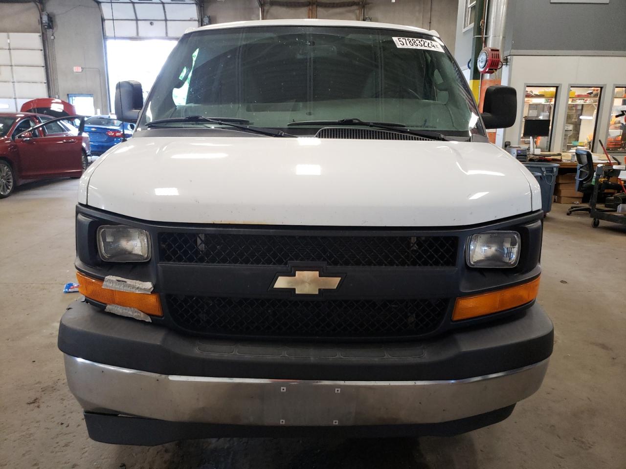 1GCWGAFF8H1101624 2017 Chevrolet Express G2500