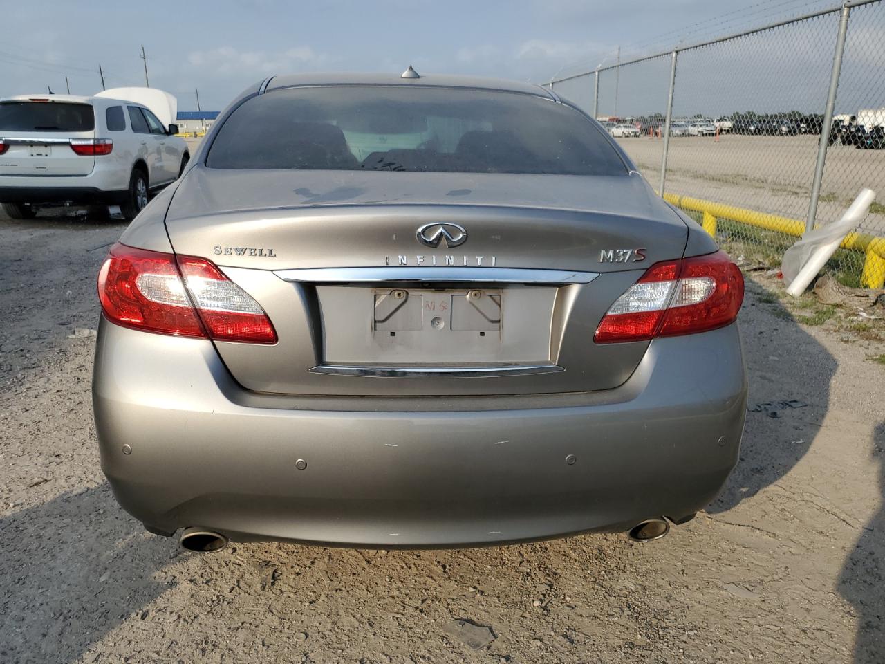 JN1BY1AP8DM510830 2013 Infiniti M37