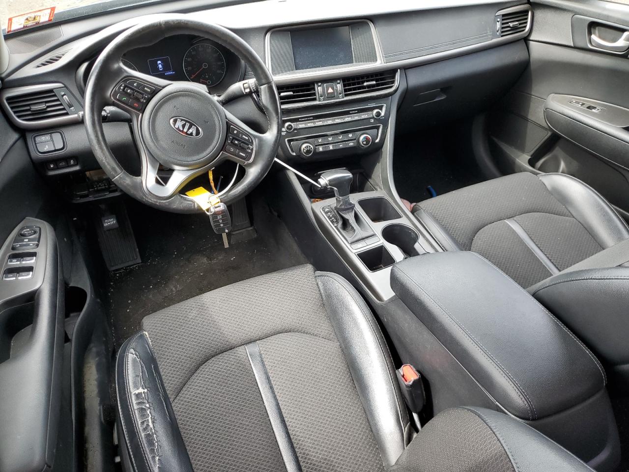 5XXGT4L39JG225021 2018 Kia Optima Lx