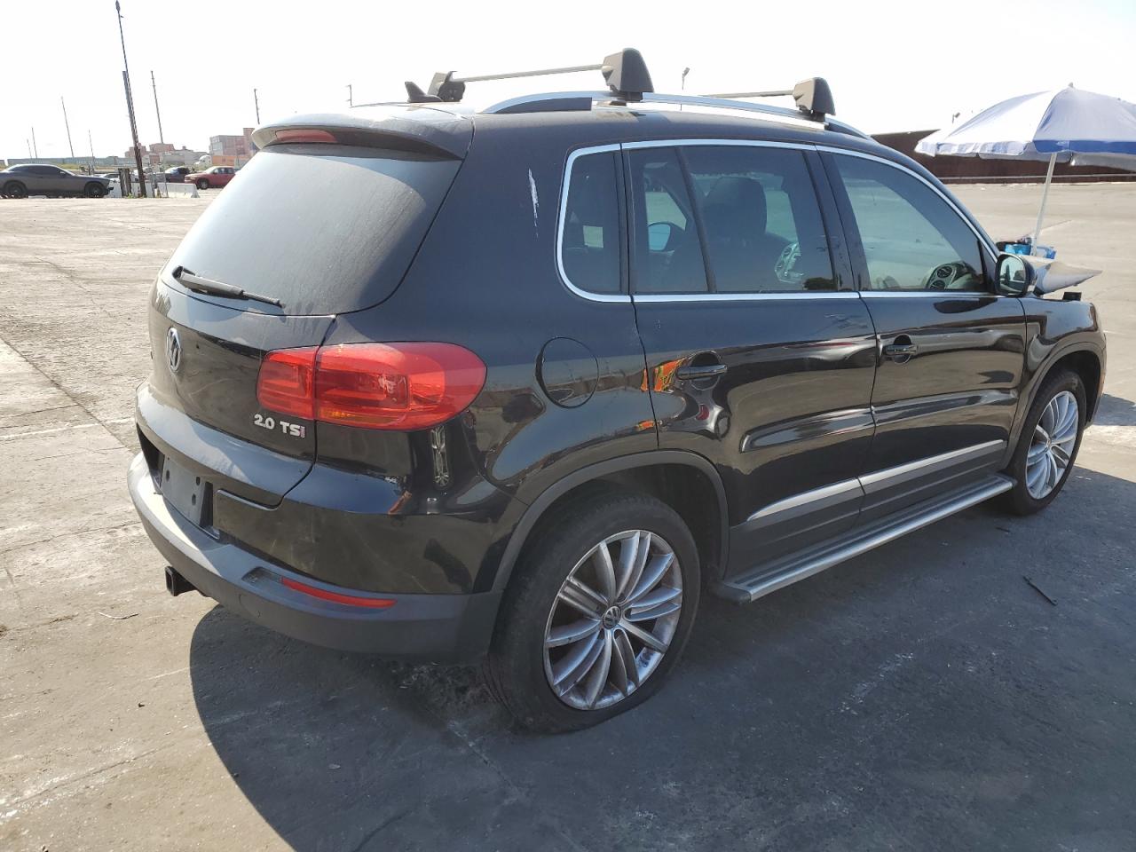 2014 Volkswagen Tiguan S vin: WVGAV3AX9EW512889