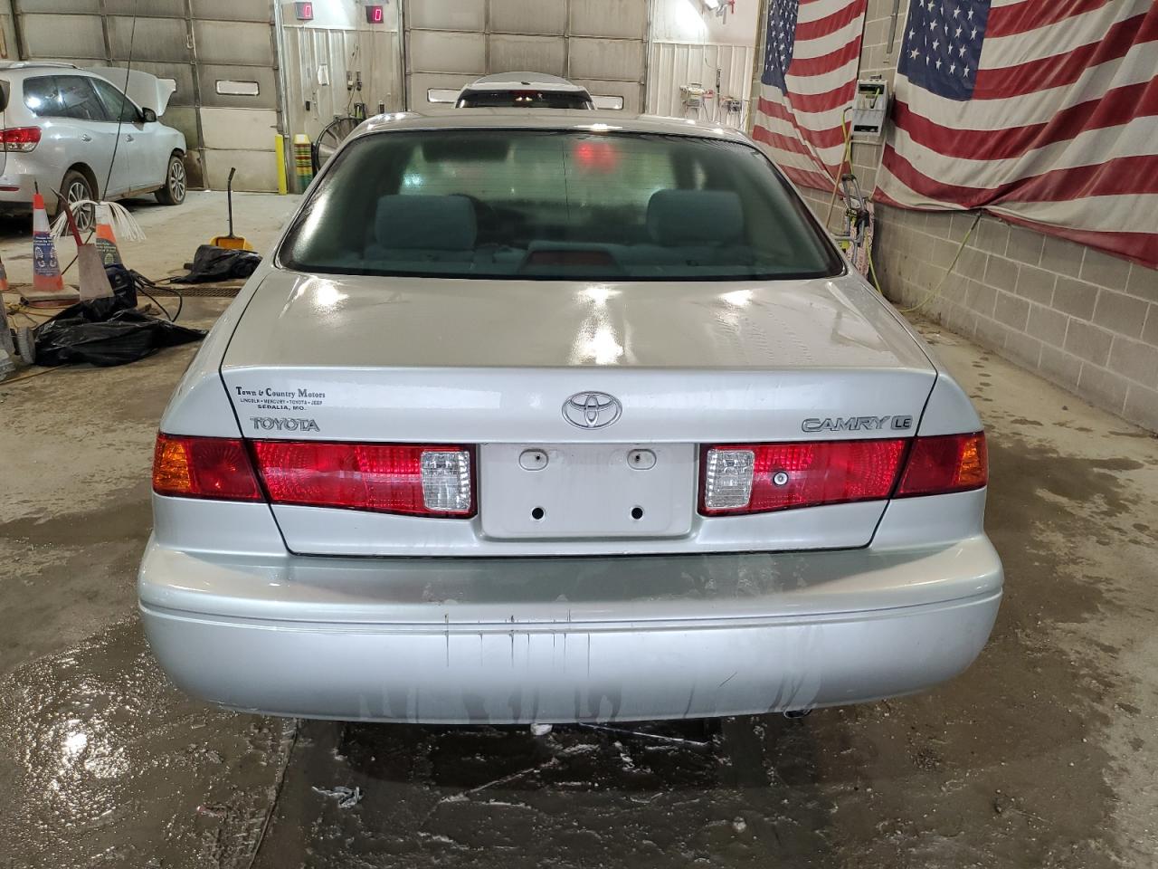 4T1BG22K1YU715965 2000 Toyota Camry Ce