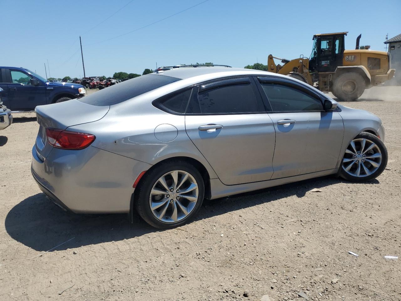 2015 Chrysler 200 S vin: 1C3CCCBB0FN637796