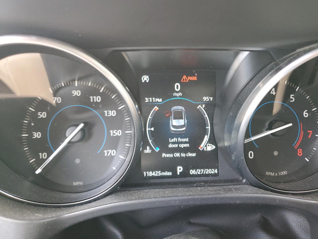 SADCJ2GX3JA203795 2018 Jaguar F-Pace Premium