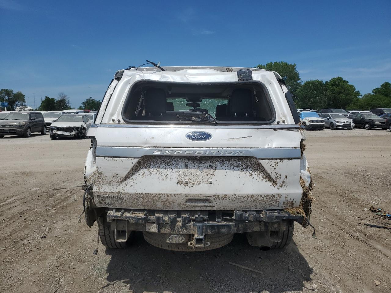 1FMJU1MTXJEA71001 2018 Ford Expedition Platinum