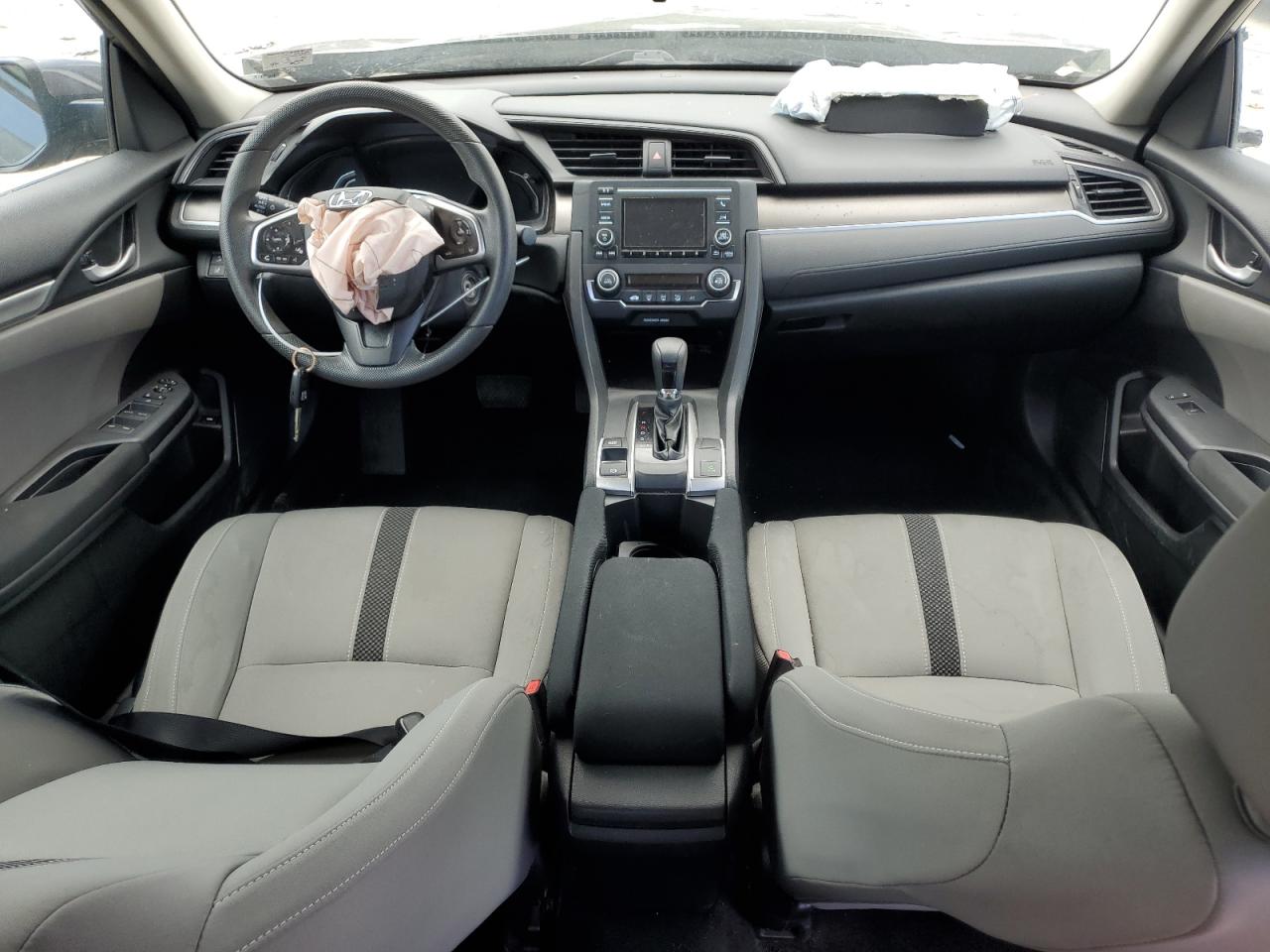 2HGFC2F61KH528123 2019 Honda Civic Lx