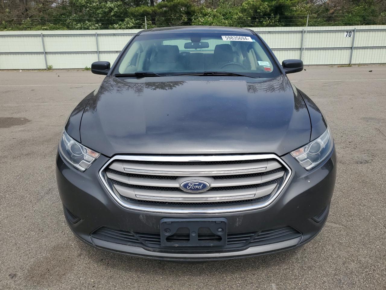 Lot #2923652771 2017 FORD TAURUS SE