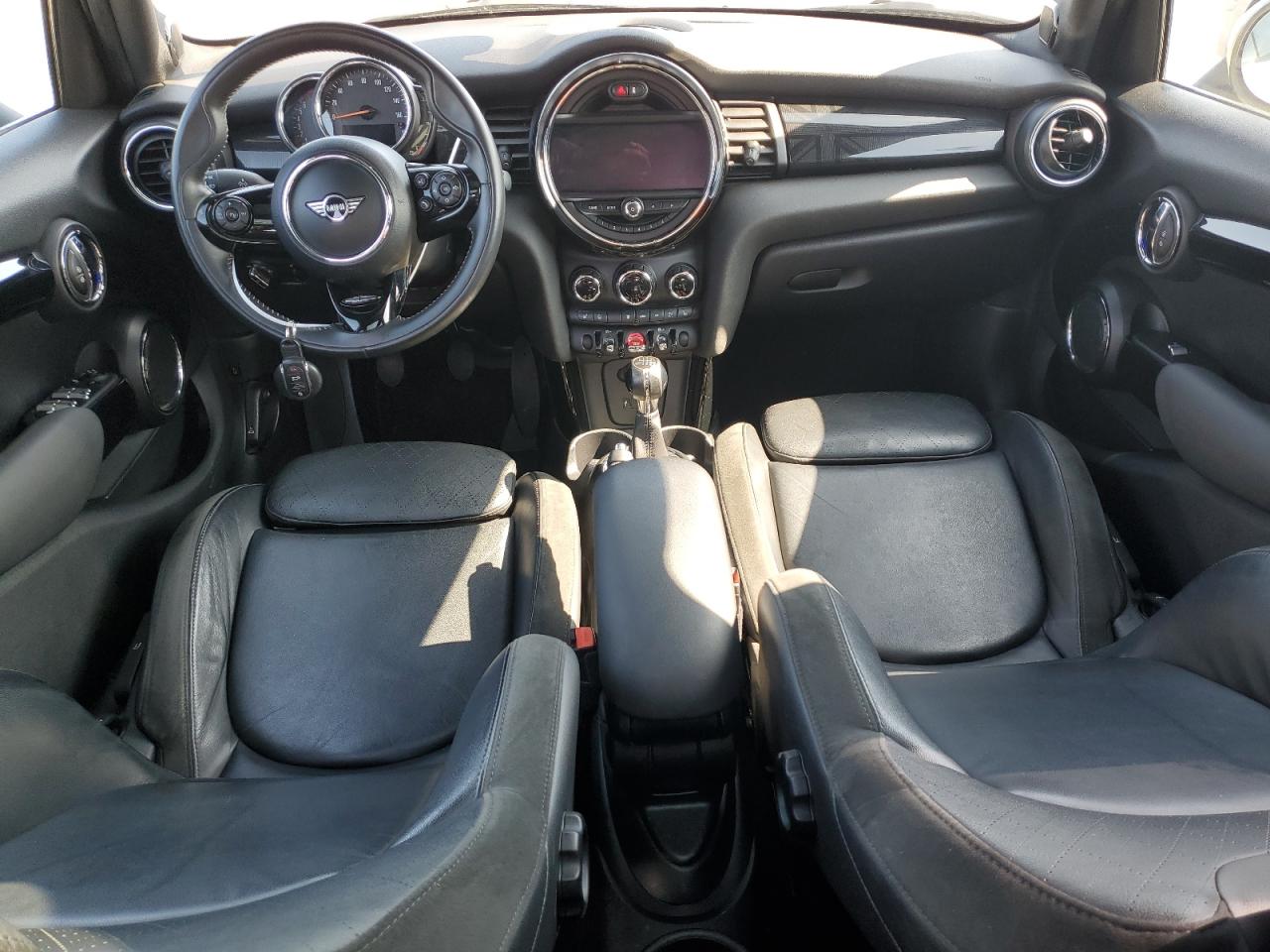 WMWXU1C57K2H83048 2019 Mini Cooper