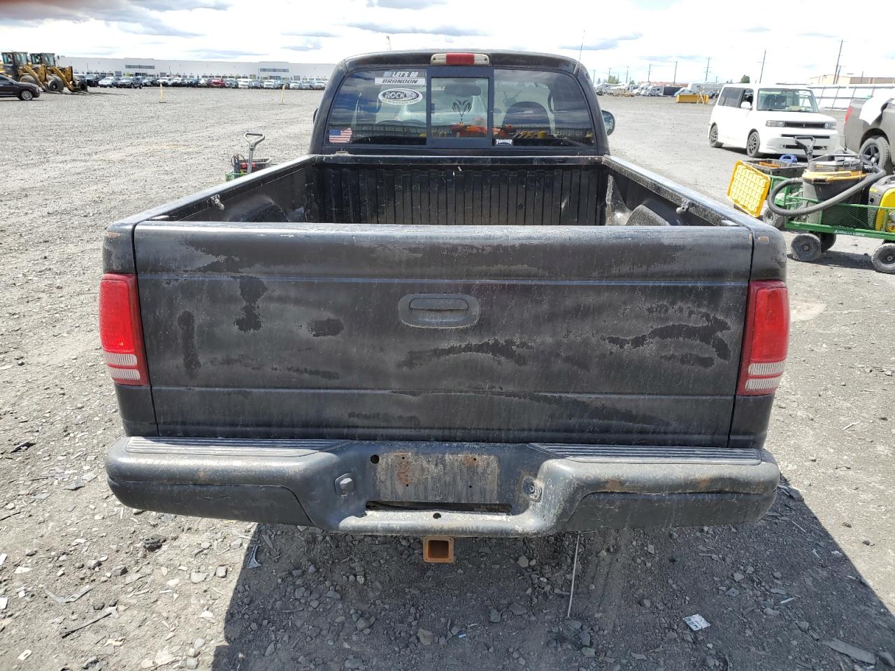 1B7GL22NXYS516666 2000 Dodge Dakota